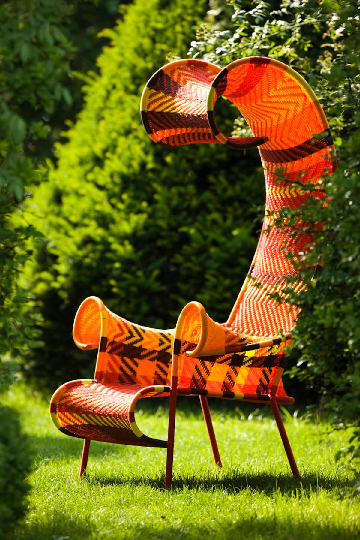 Part of the M'Afrique collection, Shadowy is seating made using woven threads normally used for fishing nets, the designs are all different and original handwoven, they are human in their perfections and flaws.

Painted steel base and colored