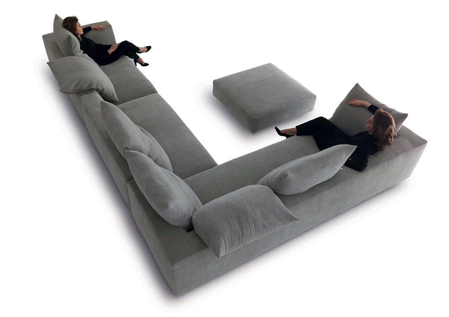 A unique sofa, extraordinary and timeless. Absolutely better because it comes with and quot "smart" pillows, tilting with the slightest movements to satisfy any desire for comfort. Various elements that, put together to one’s satisfaction,