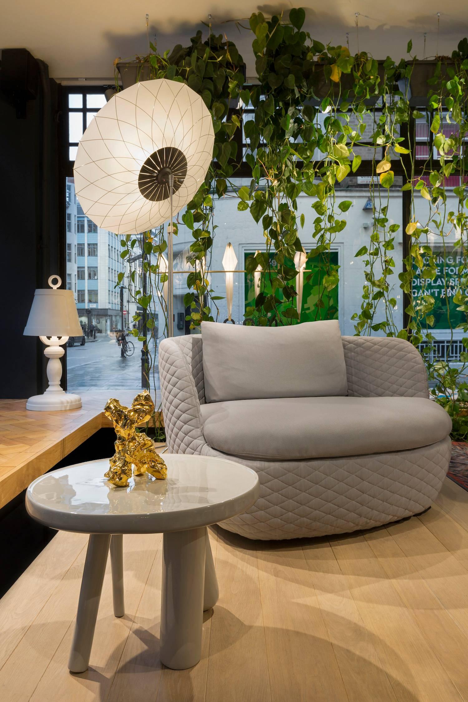 Dutch Moooi Elements 002 Table by Jaime Hayon in Yellow, Light Grey or Dark Grey For Sale
