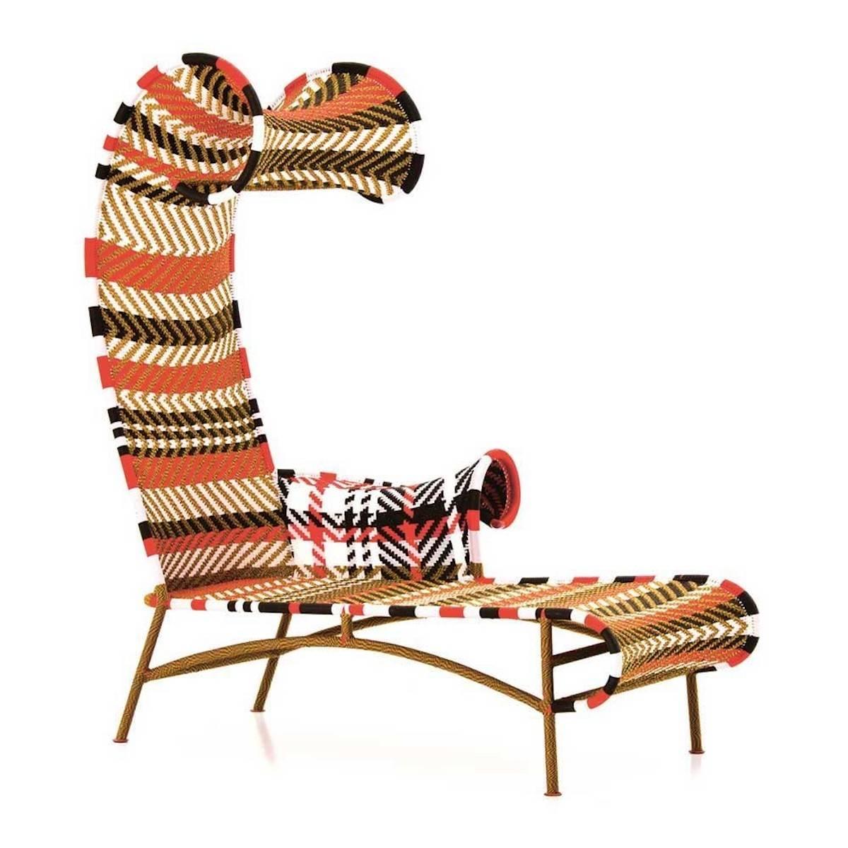 Seating made using woven threads normally used for fishing nets, the designs are all different and original, like their names. Handwoven, they are human in their perfections and flaws.

Painted steel base and colored polyethylene threads