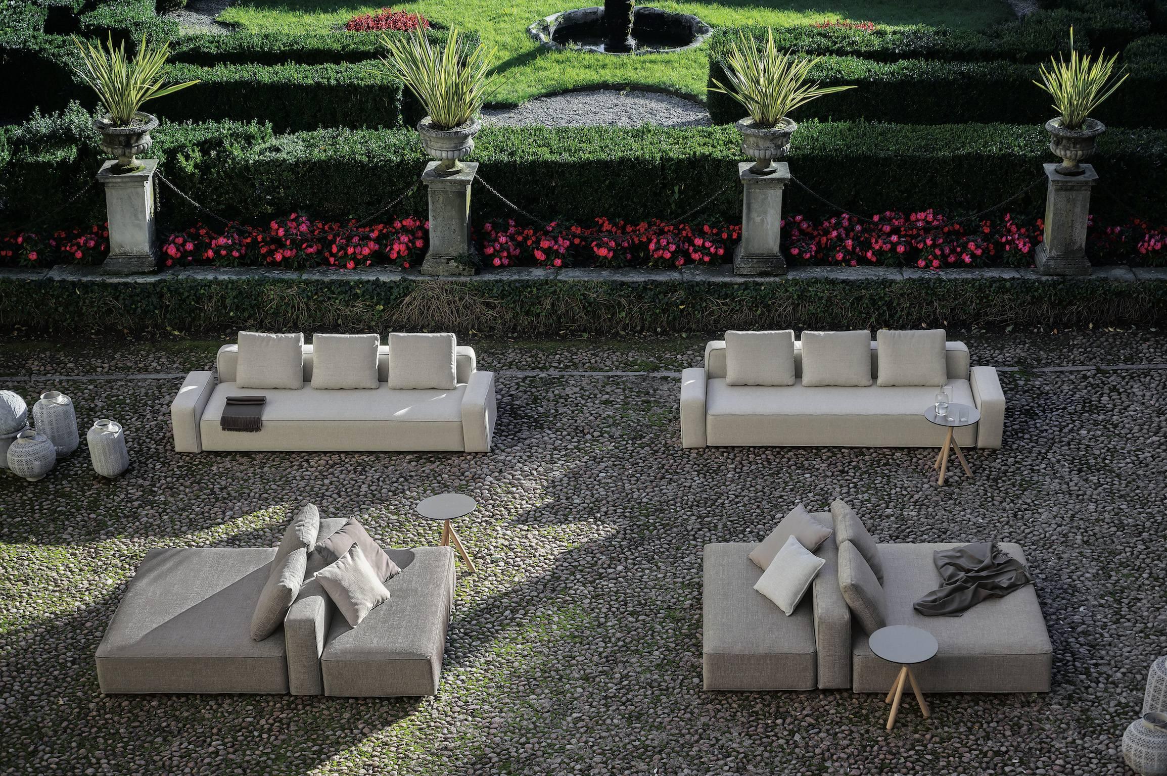 Modern Roda Dandy Sofa for Outdoor or Indoor Use by Rodolfo Dordoni For Sale