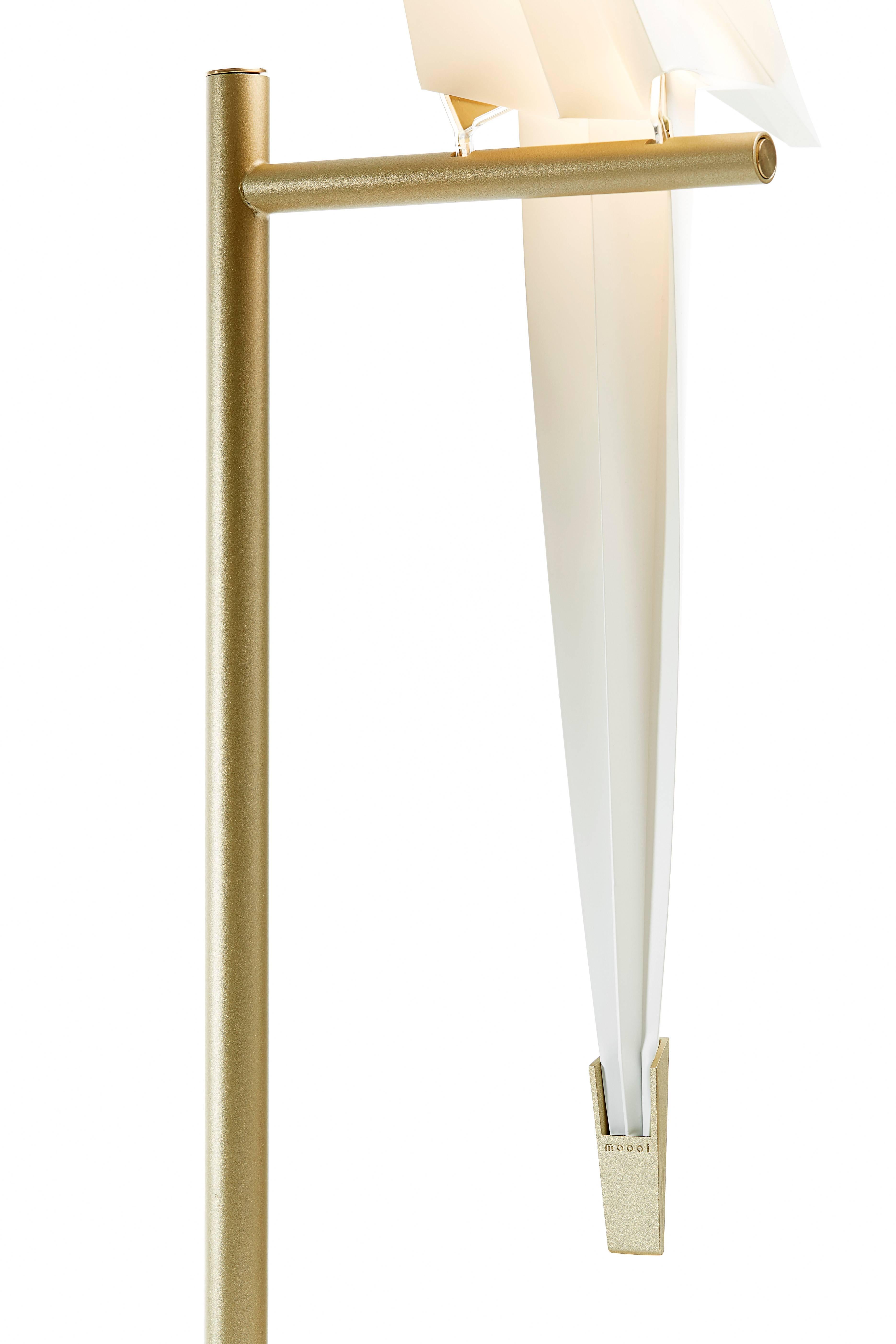 Modern Moooi Perch LED Table Lamp in Brass with White Bird For Sale