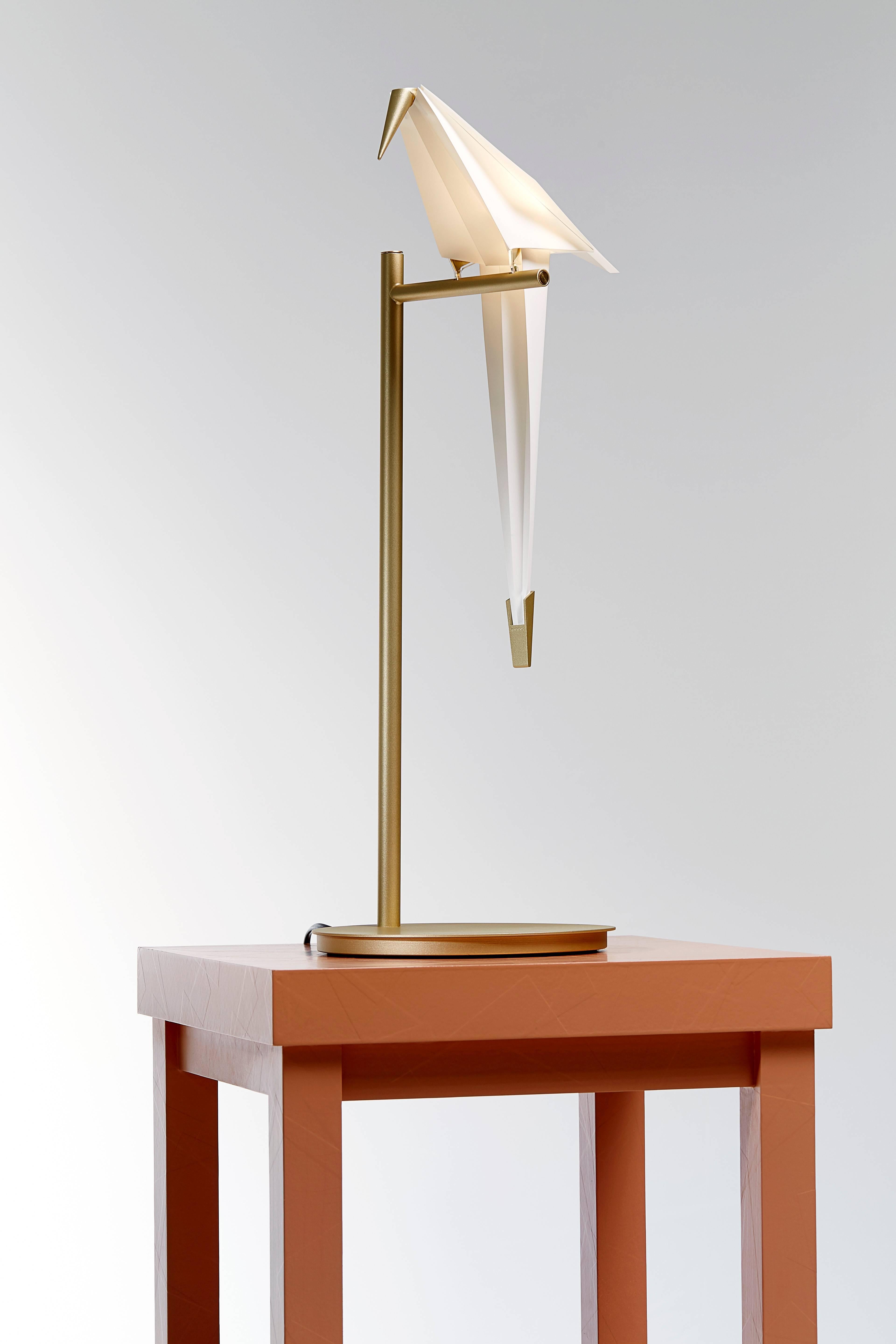 Moooi Perch LED Table Lamp in Brass with White Bird In New Condition For Sale In Rhinebeck, NY