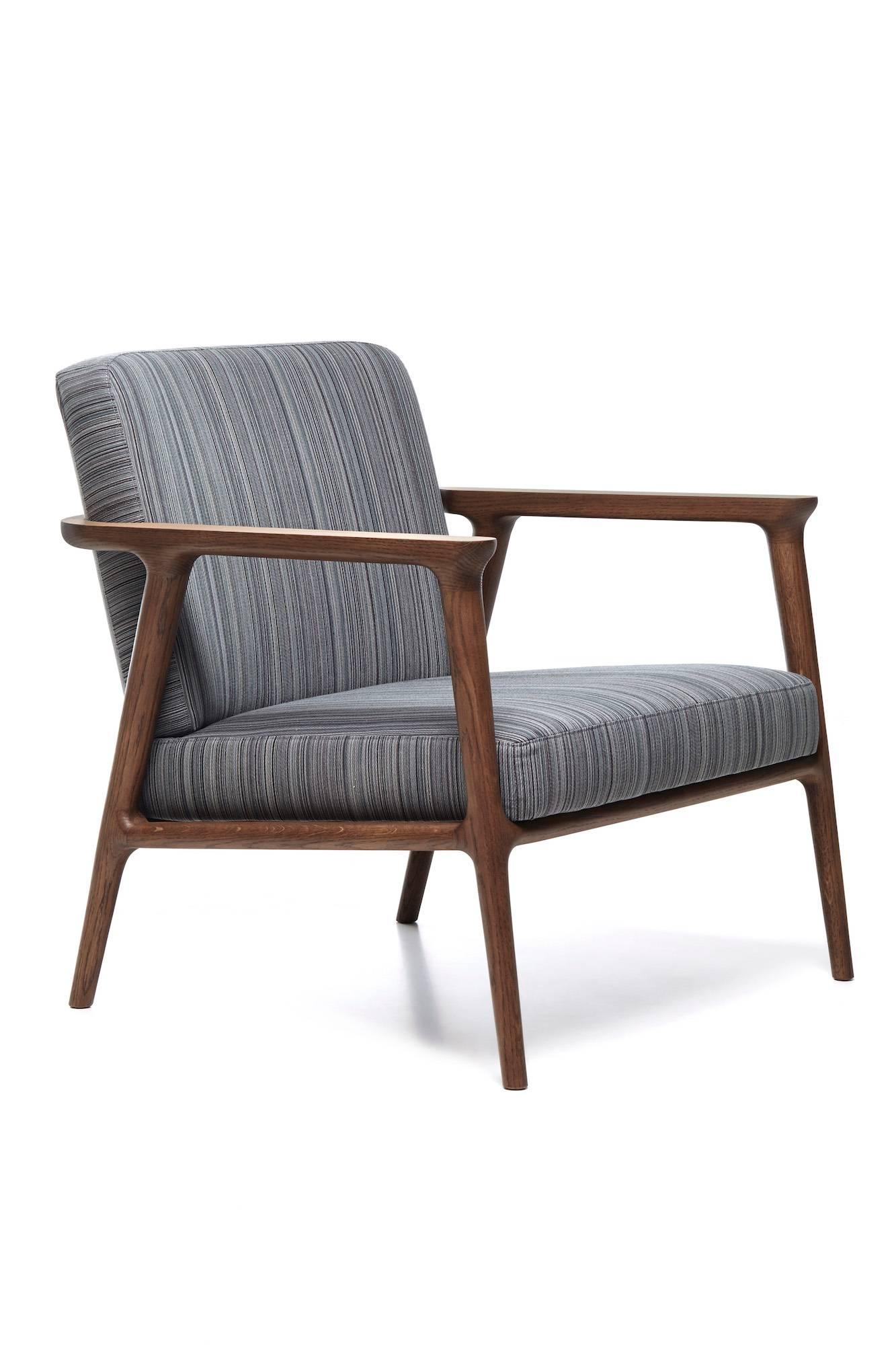 Modern Moooi Zio Lounge Chair and Ottoman in Stained Solid Oak and Fabric or Leather For Sale