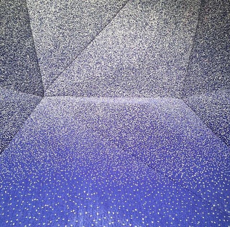 Moroso Gemma Chair by Daniel Liebeskind in Fuchsia and Purple Blur Fabric (Stoff) im Angebot