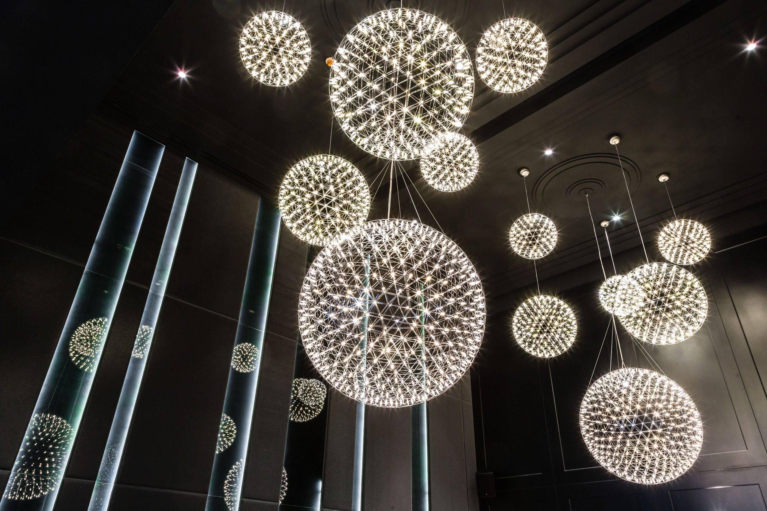 Contemporary Moooi Raimond Suspension Light Fixture in Stainless Steel and LED Lights For Sale