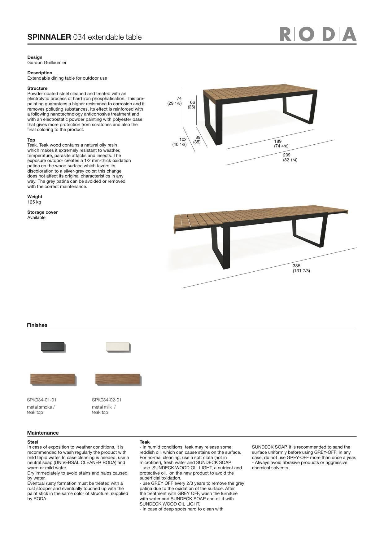 Roda Spinnaker Extendable Dining Table for Outdoor/Indoor Use in Teak and Steel For Sale 2