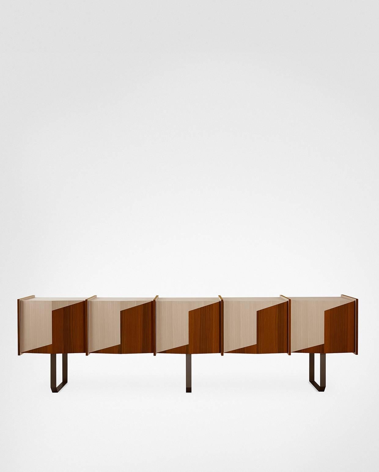 Diedro Sideboard in Wood with Brass Details by Gallotti & Radice In New Condition For Sale In Rhinebeck, NY