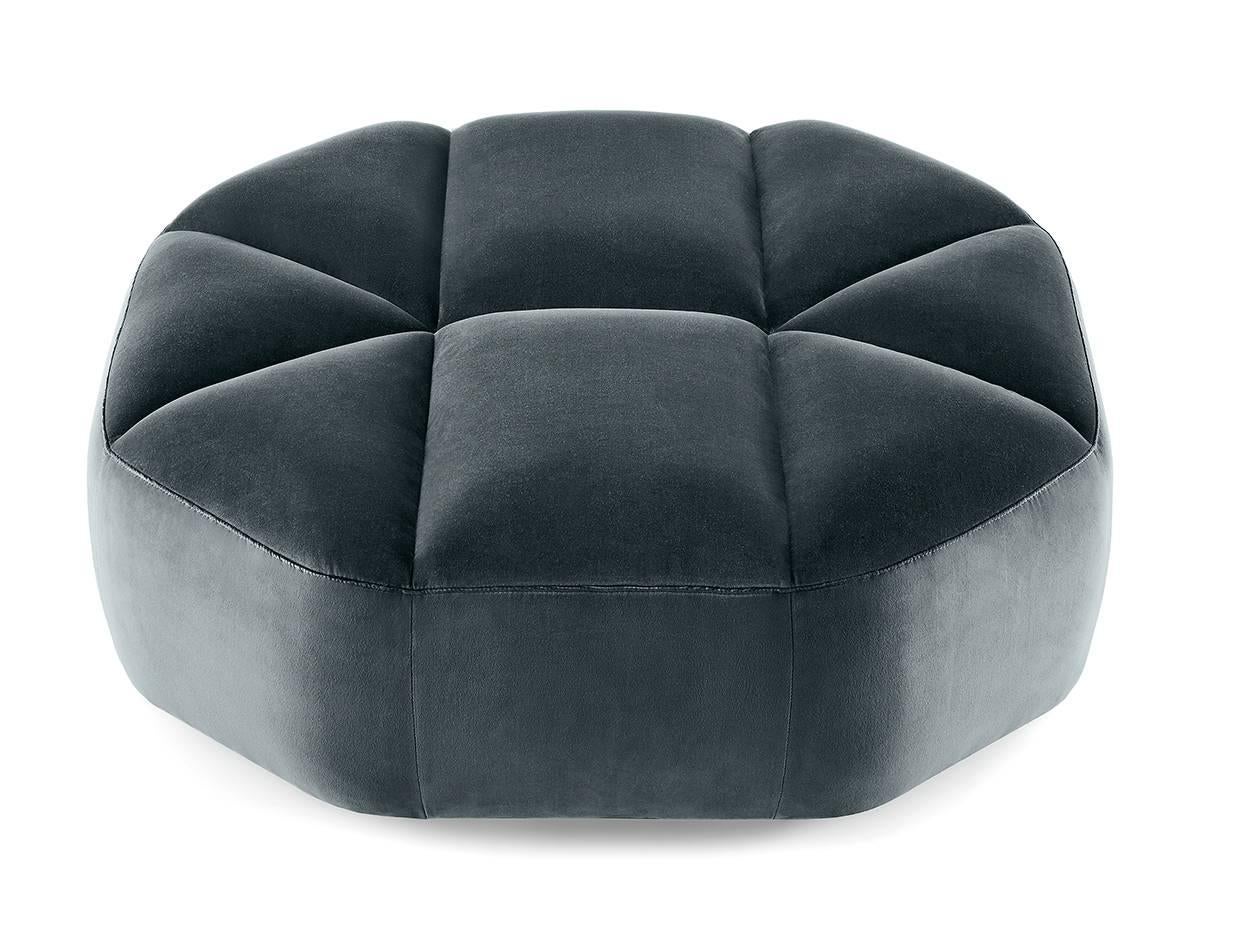 Cloud Armchair in Tufted Velvet, Fabric or Leather by Gallotti & Radice For Sale 1