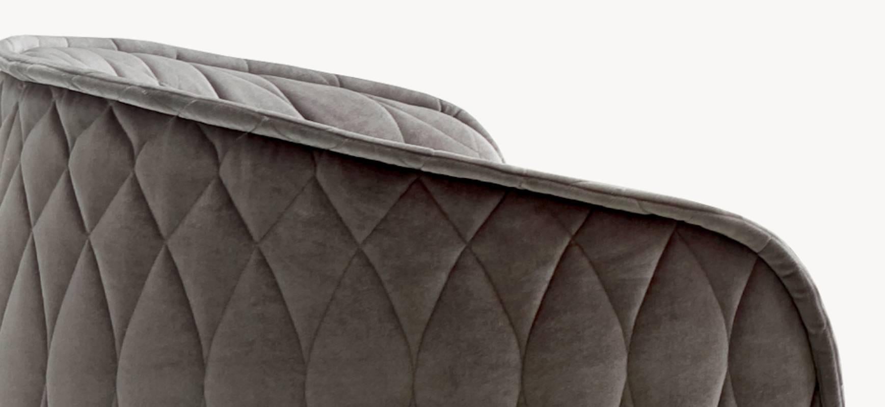 Quilted Moroso Redondo Armchair in Tufted Upholstery by Patricia Urquiola For Sale