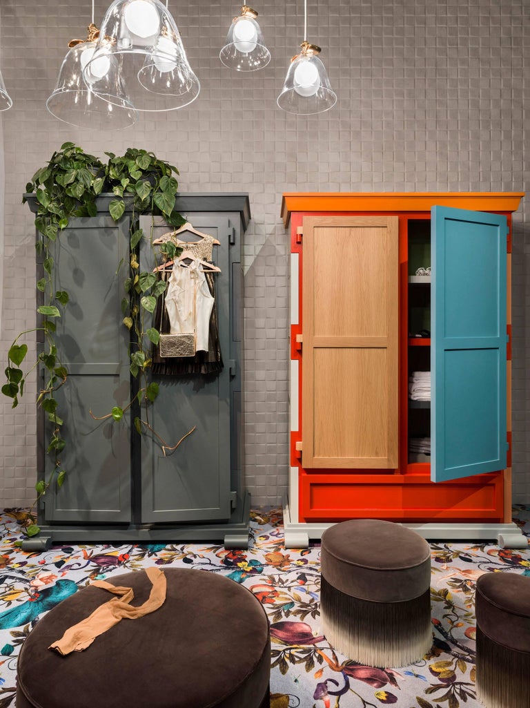 Cupboard name picture