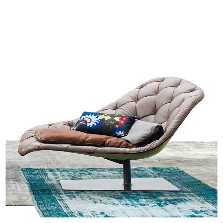 Moroso Bohemian Chaise Lounge in Tufted Leather by Patricia Urquiola