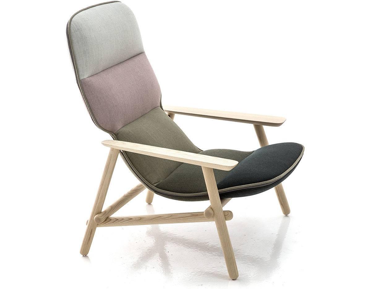 Contemporary Moroso Lilo Lounge Chair by Patricia Urquiola in Tufted Fabric and Solid Wood For Sale