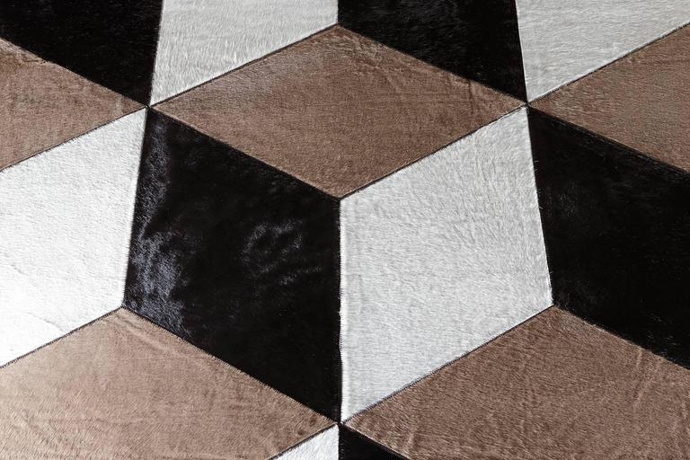 HaironHide Rug "Milan" Natural White, Taupe and Black For Sale at