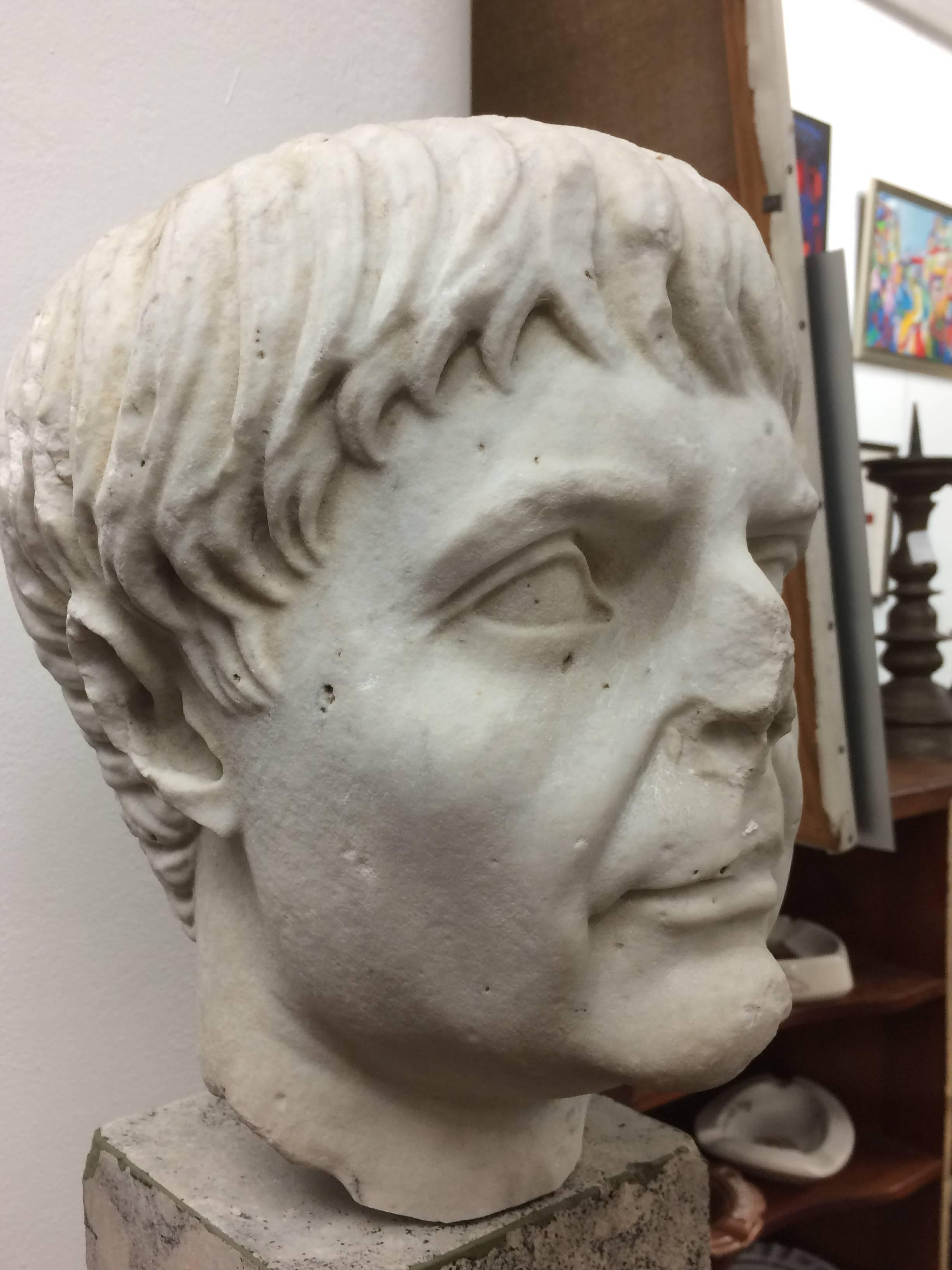 Roman Marble Head  In Good Condition For Sale In Brussels, BE