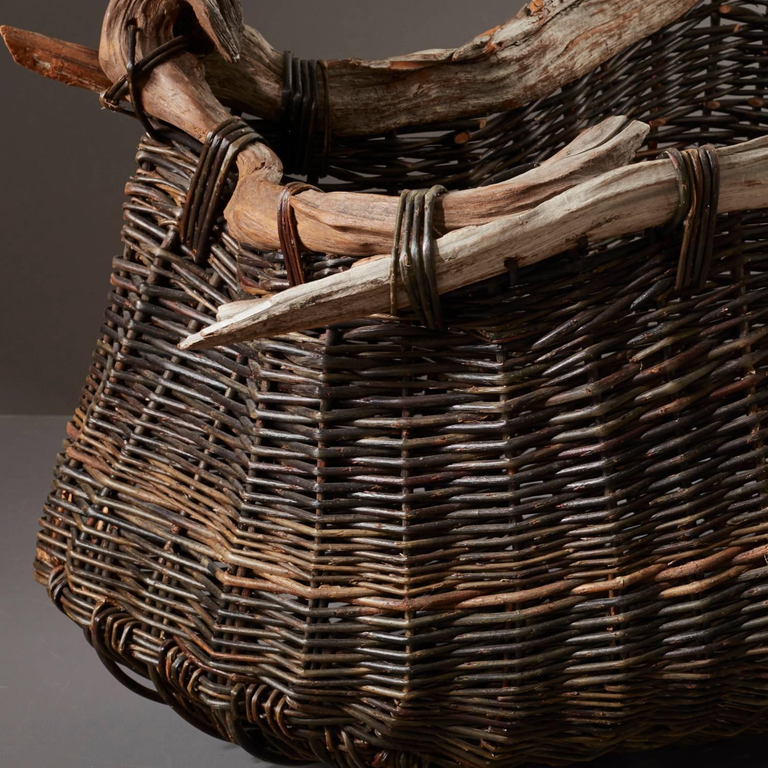 British Handmade Decorative Bog Wood Vessel Basket by Joe Hogan the New Craftsmen For Sale