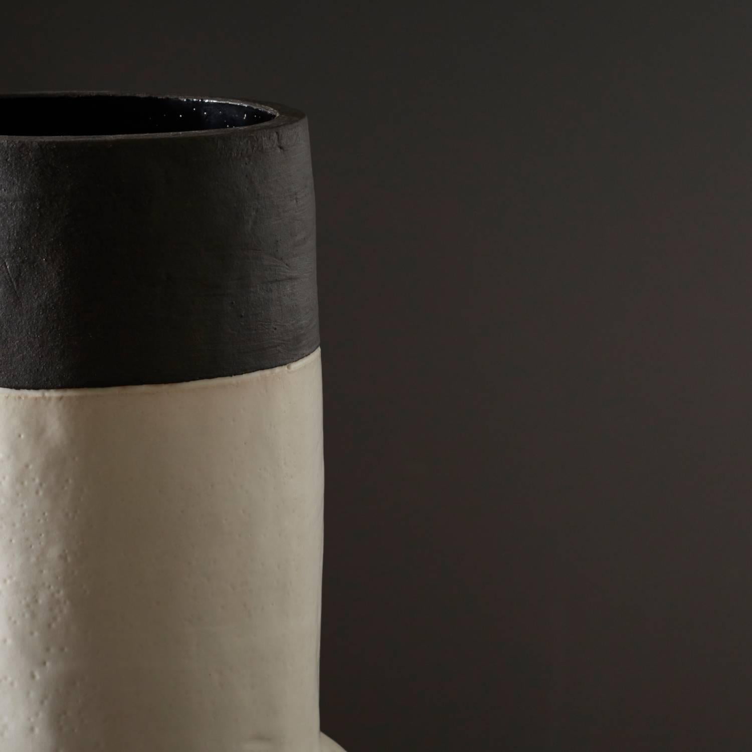 British Large Handmade White and Black Ceramic Stoneware Vase by Daniel Reynolds