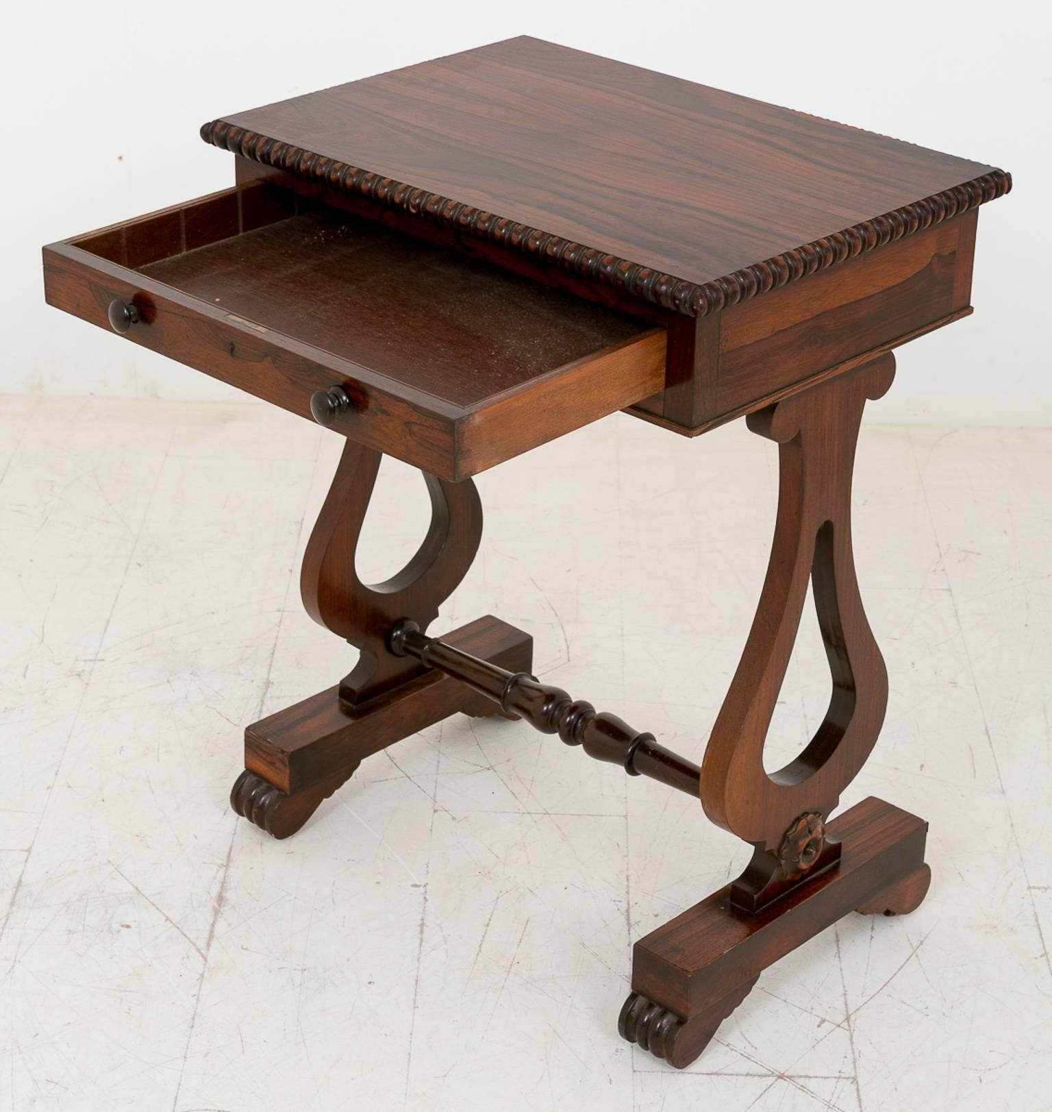 William IV Rosewood Side Table In Good Condition For Sale In Norwich, Norfolk