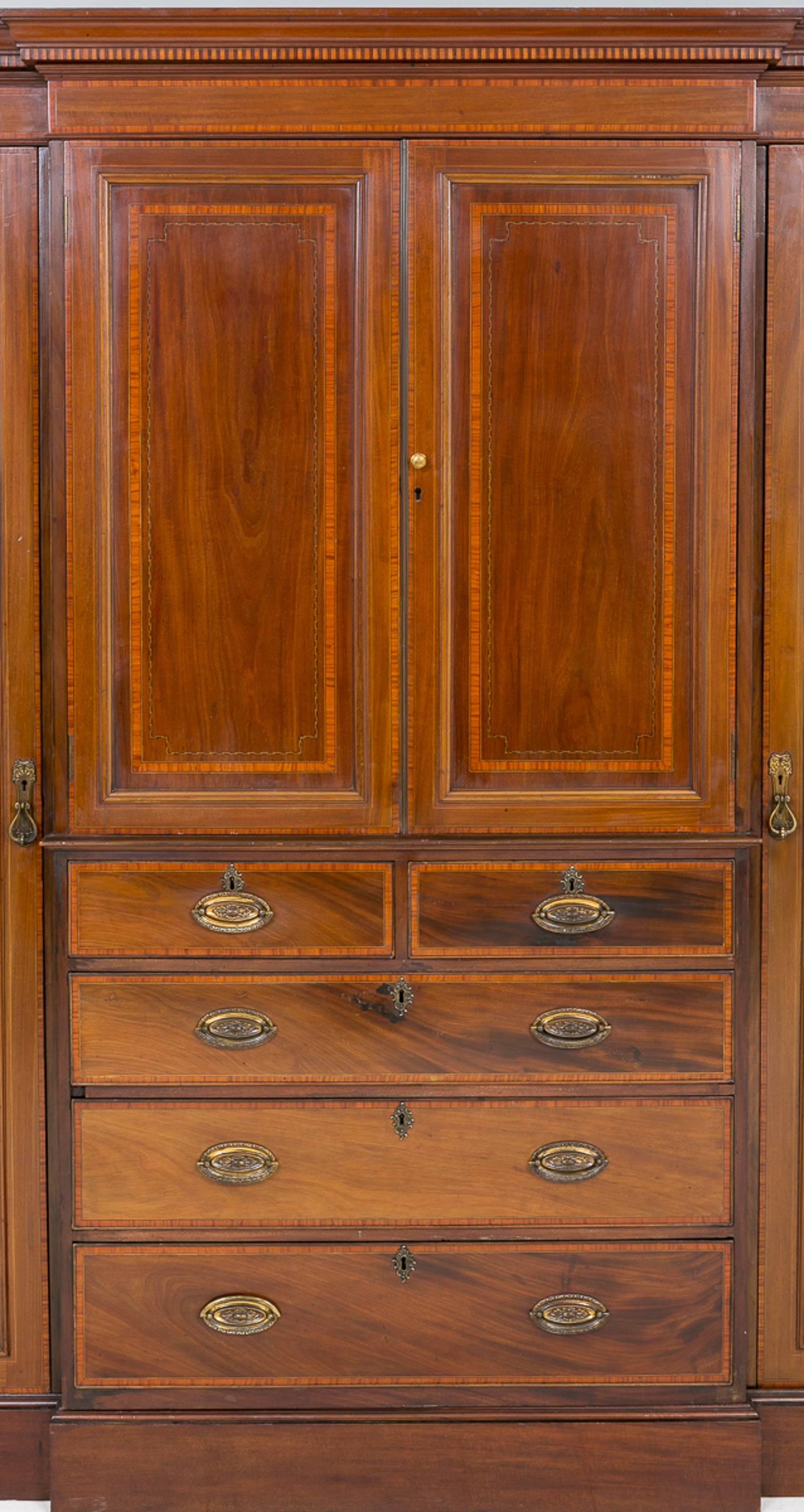 Sheraton Revival Mahogany Breakfront Wardrobe In Good Condition For Sale In Norwich, Norfolk