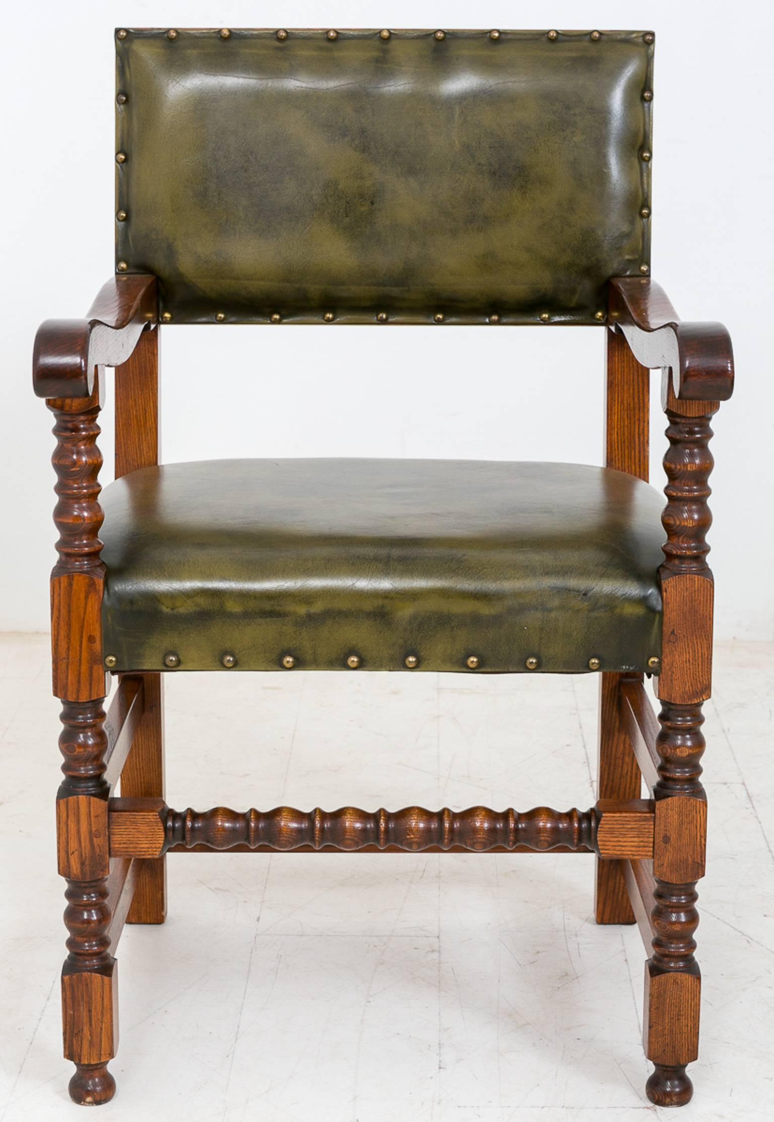 Set of 14 Oak Jacobean Style Chairs In Good Condition For Sale In Norwich, Norfolk
