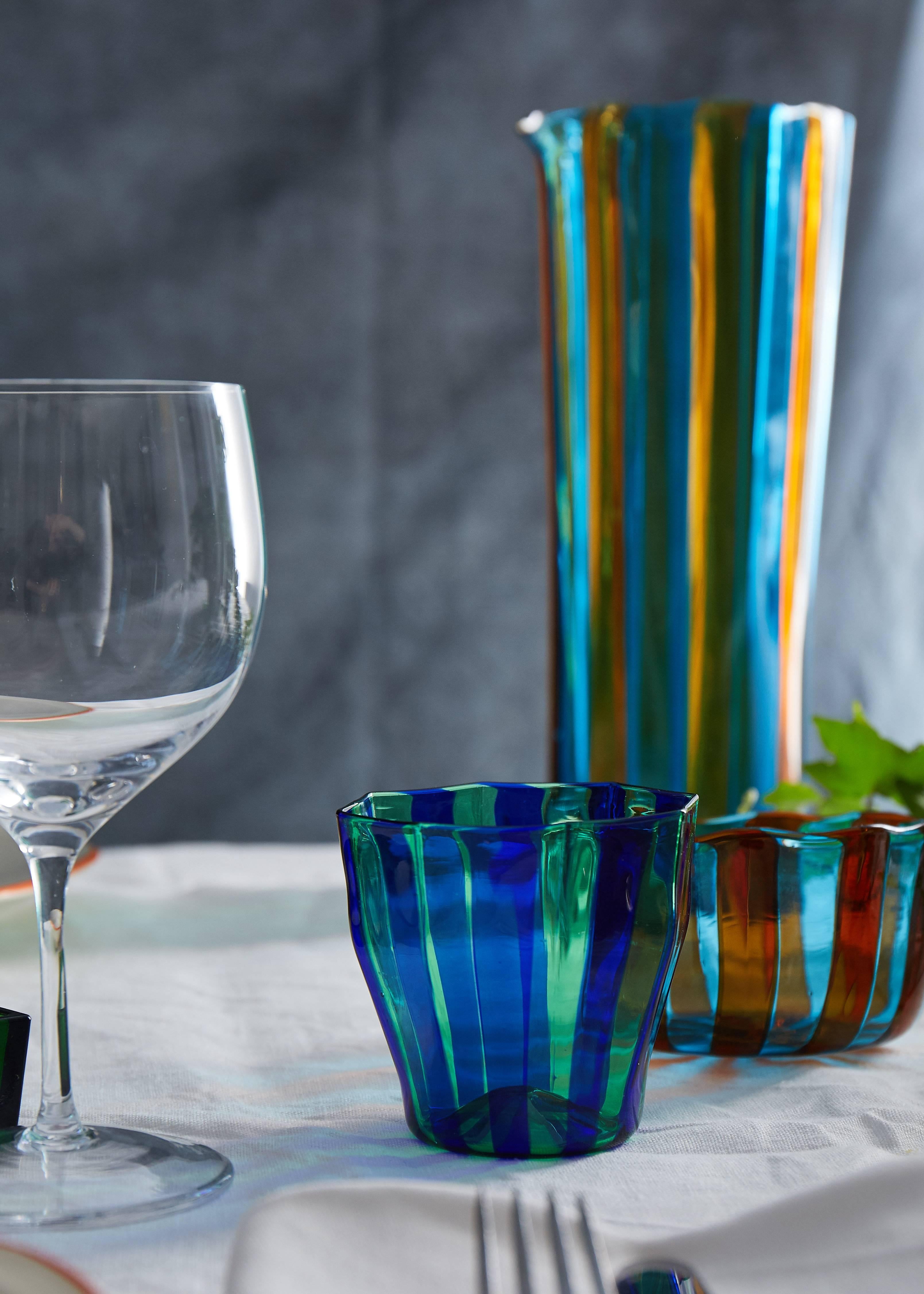 italien Carafe octogonale rayée Campbell-Rey en verre de Murano ambré et turquoise en vente