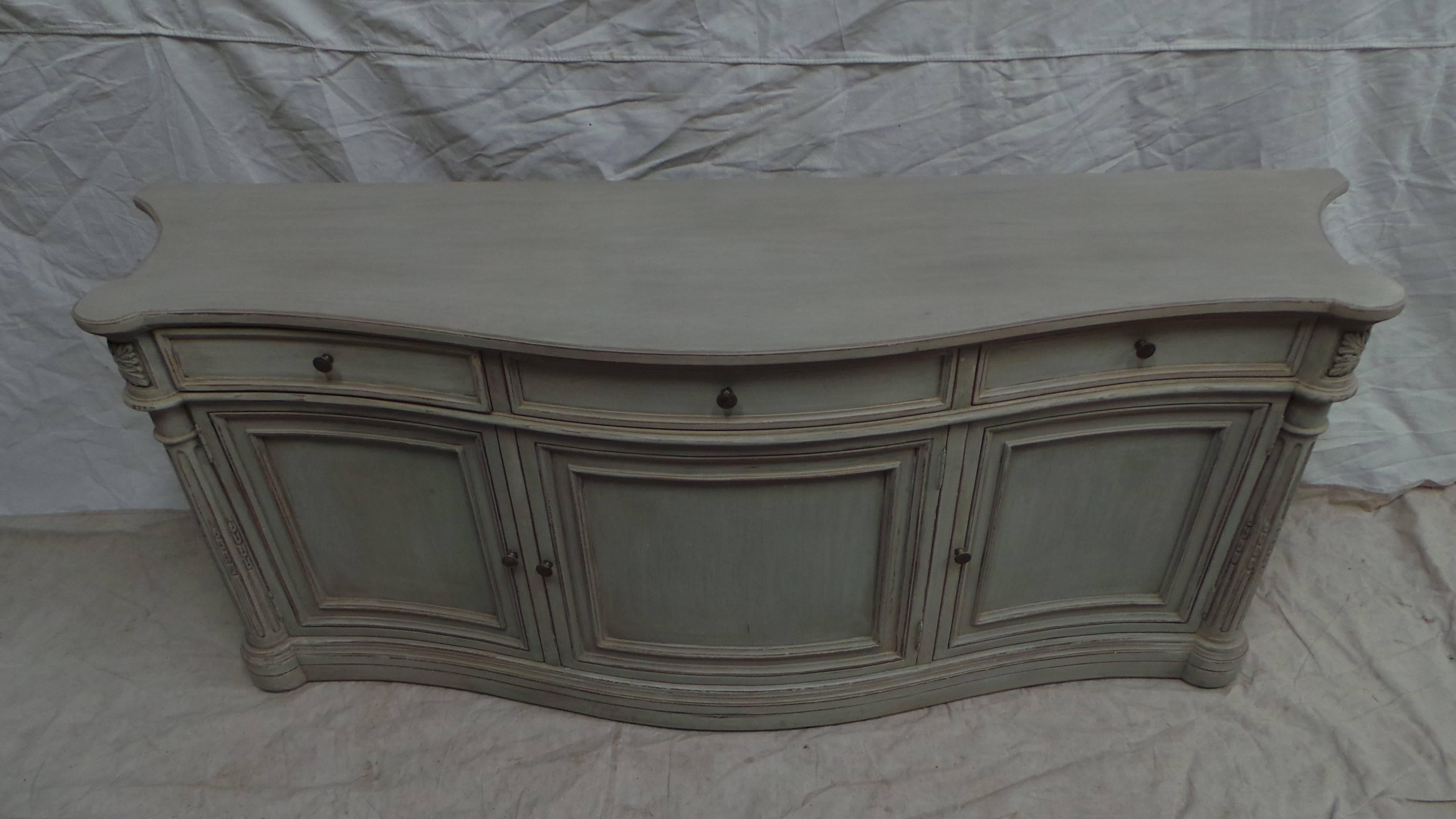 This is a unique Swedish Gustavian sideboard, it was found at a large estate called a 