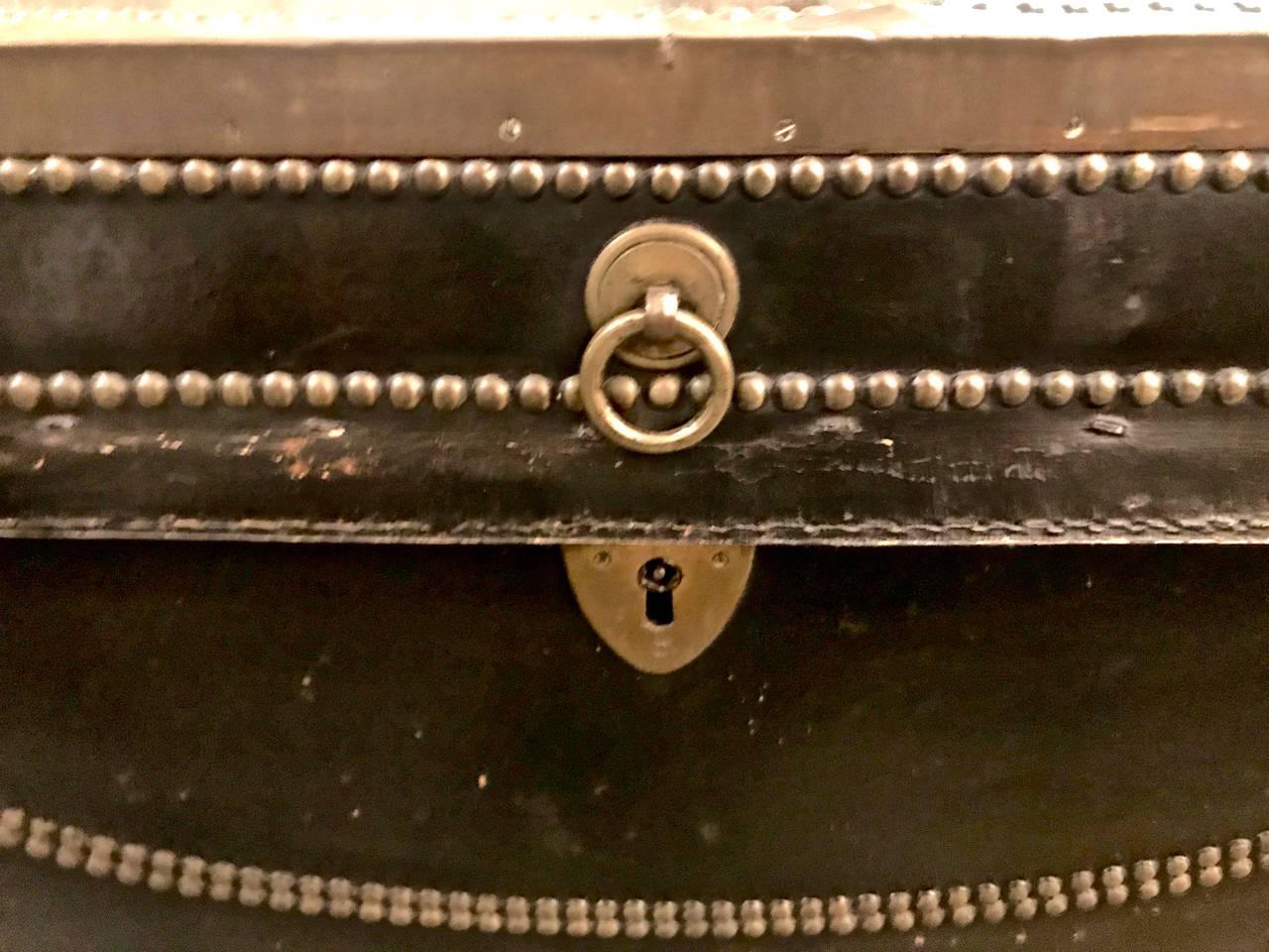 Early 19th Century Regency Leather Clad Campaign Chest 1