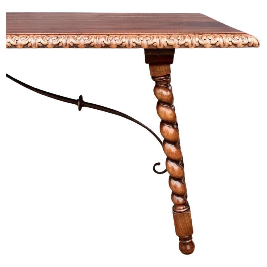 Néo-baroque Table de bibliothèque espagnole de style baroque en vente