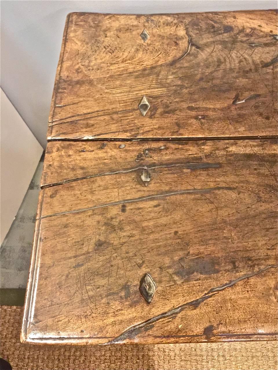 17th Century Spanish Walnut Trestle Table In Good Condition In Pasadena, CA
