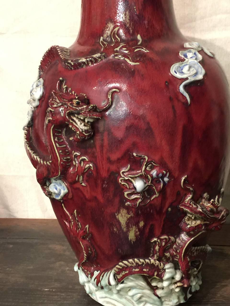 Large Japanese Dragon Sumida Vase, Meiji Period In Excellent Condition In Pasadena, CA