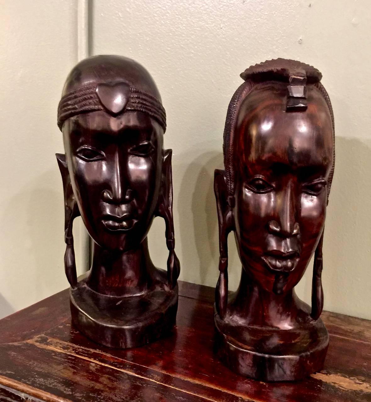 Busto maschile africano in ebano del XX secolo In condizioni ottime in vendita a Pasadena, CA