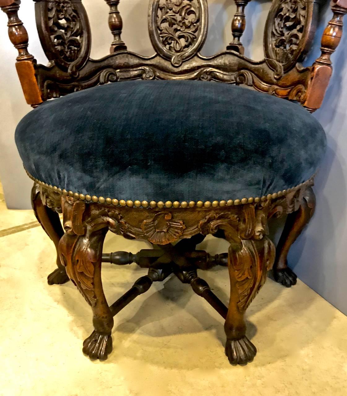 Anglo Raj 19th Century Anglo-Raj Barrel Back Chair