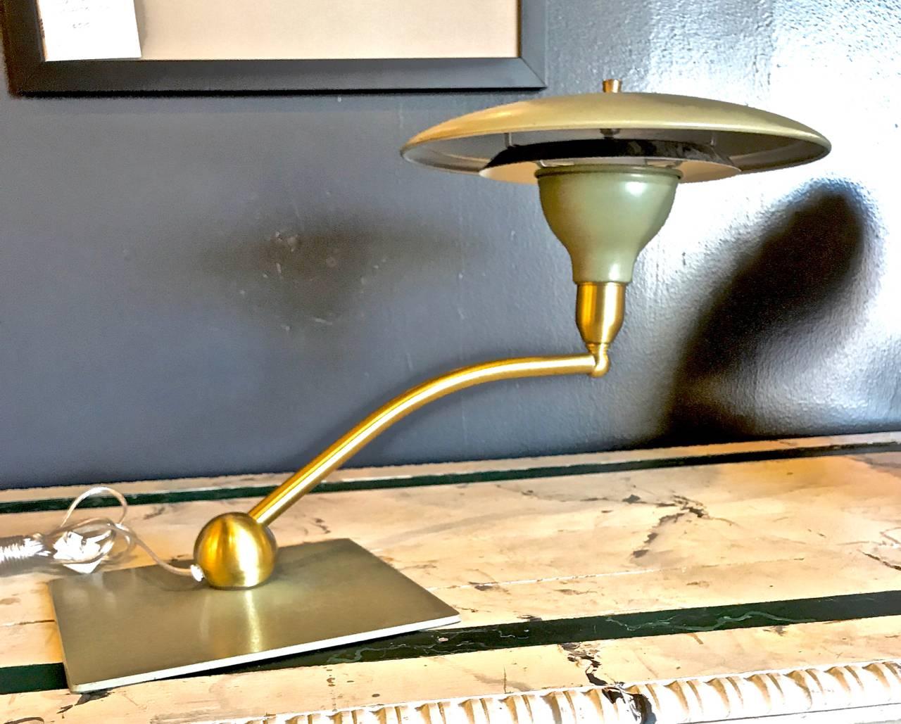 American Flying Saucer Desk Lamp by Dazor, circa 1960