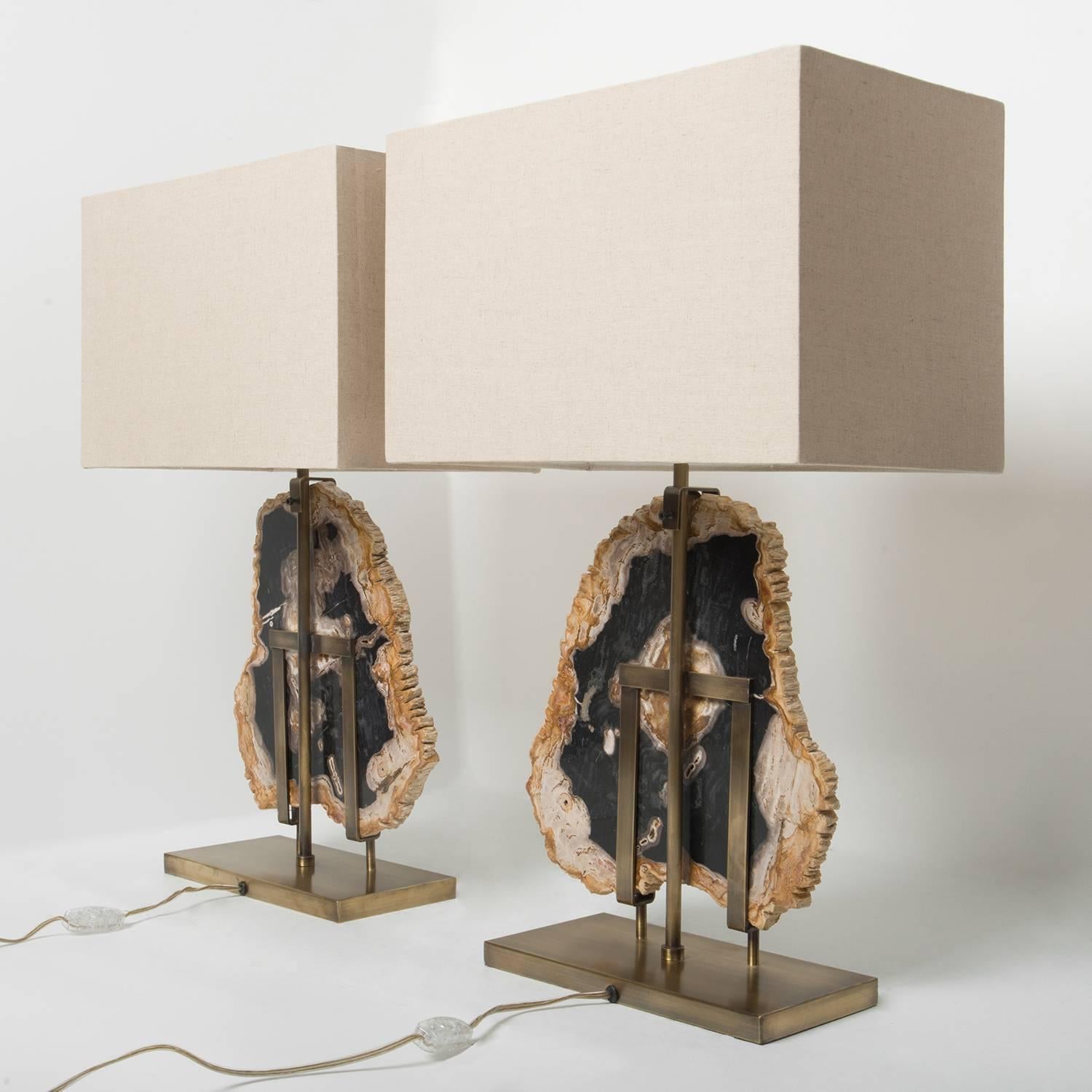 Organic Modern Pair of Petrified Wood Slabs Table Lamps, Brushed Brass Base, Linen Beige Shade