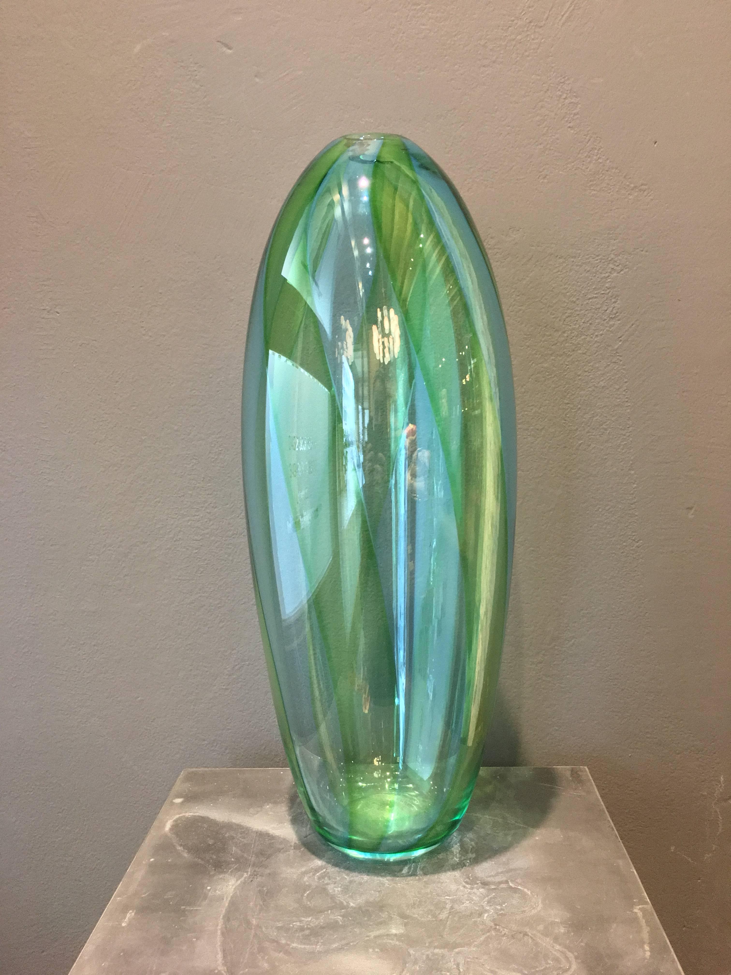 Amazing vintage vase
Blown glass
Signed Formia (on the bottom)
Murano - Venice
Made in Italy
Light green and light blue stripes
1970 period
Measures: D 20, H 52 cm.