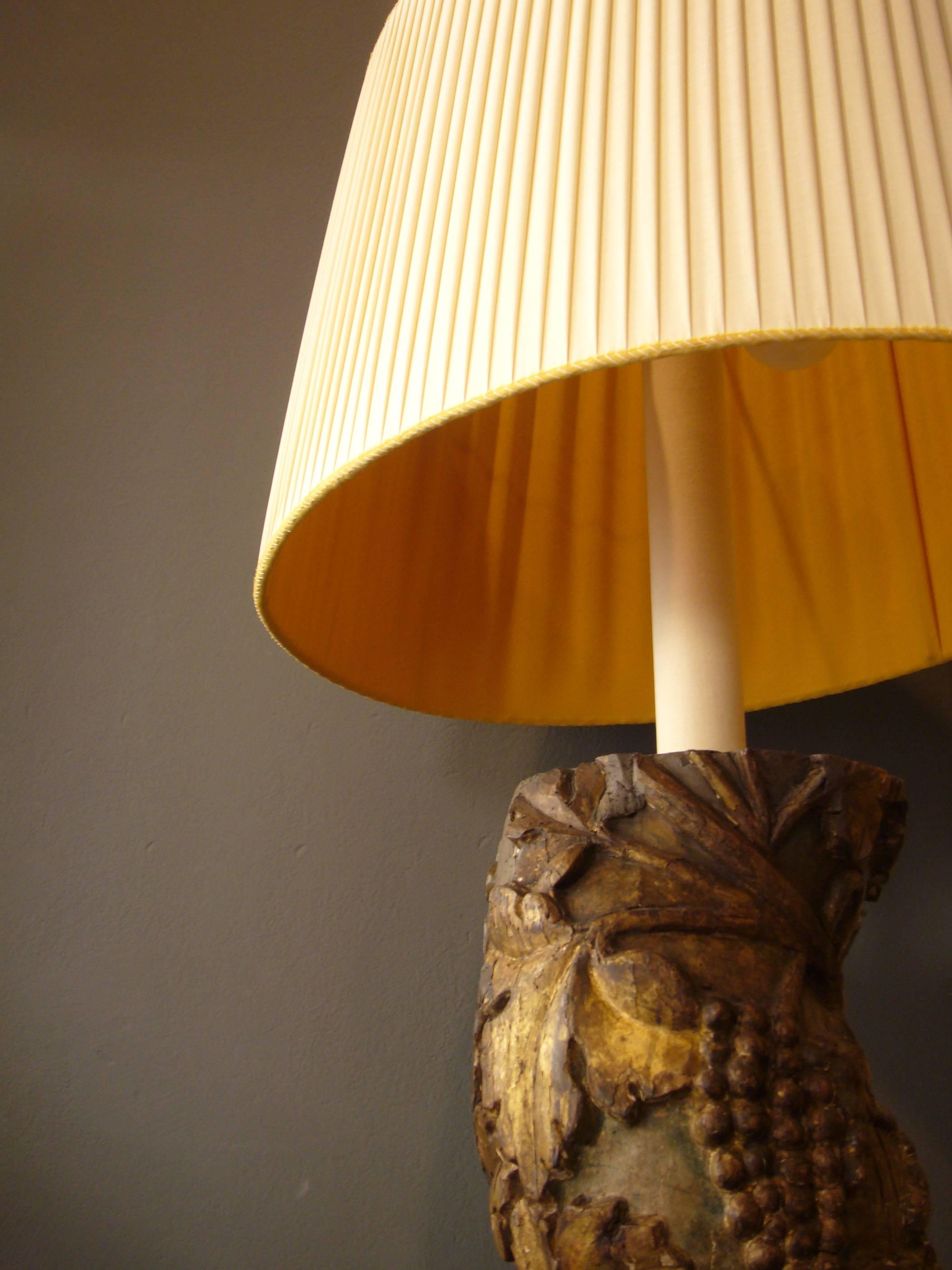 Italian Antique Golden Wood Torchon Table Lamp Carved Column Grape Branch Embossed For Sale