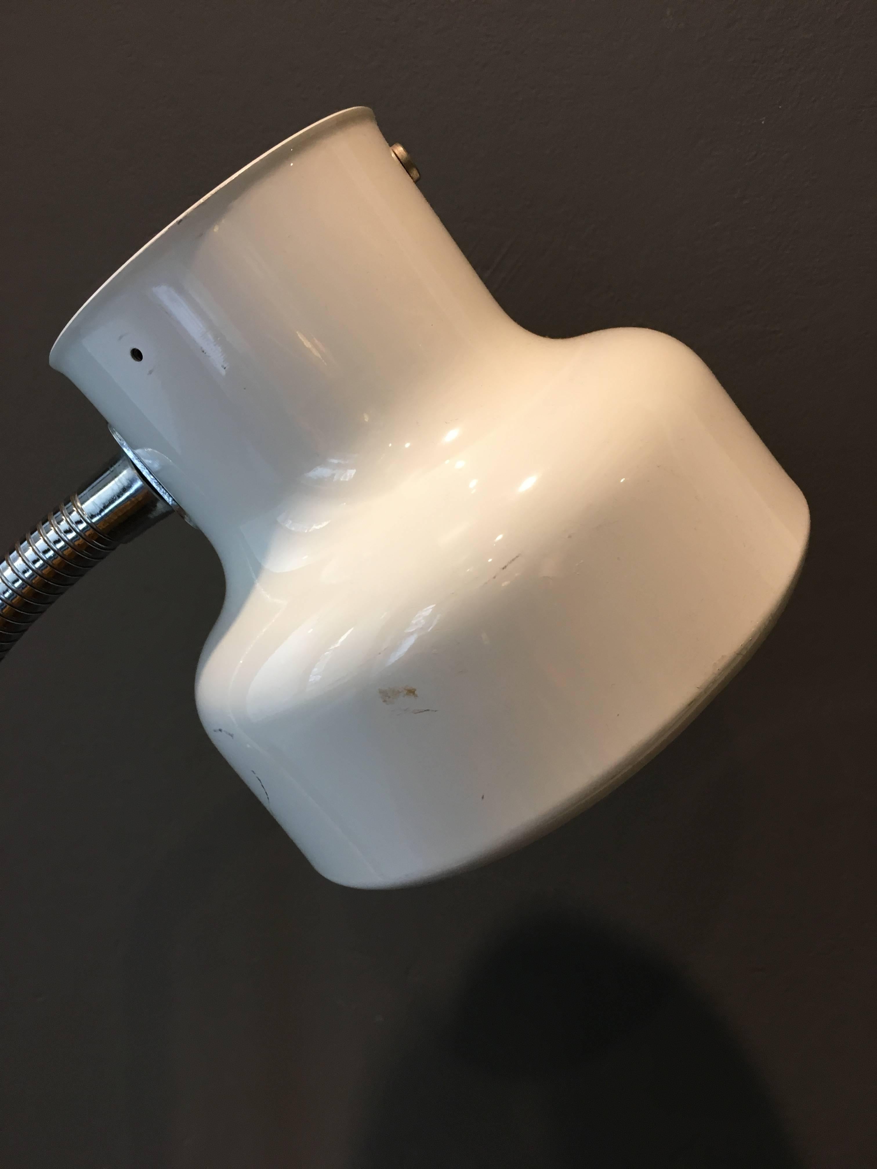 Vintage floor lamp
White lacquered
Produced from 1968 by Anders Pehrsson / Atelje Lyktan in Ahus, Sweden.
For any further info, details and pictures do not hesitate to contact us.


