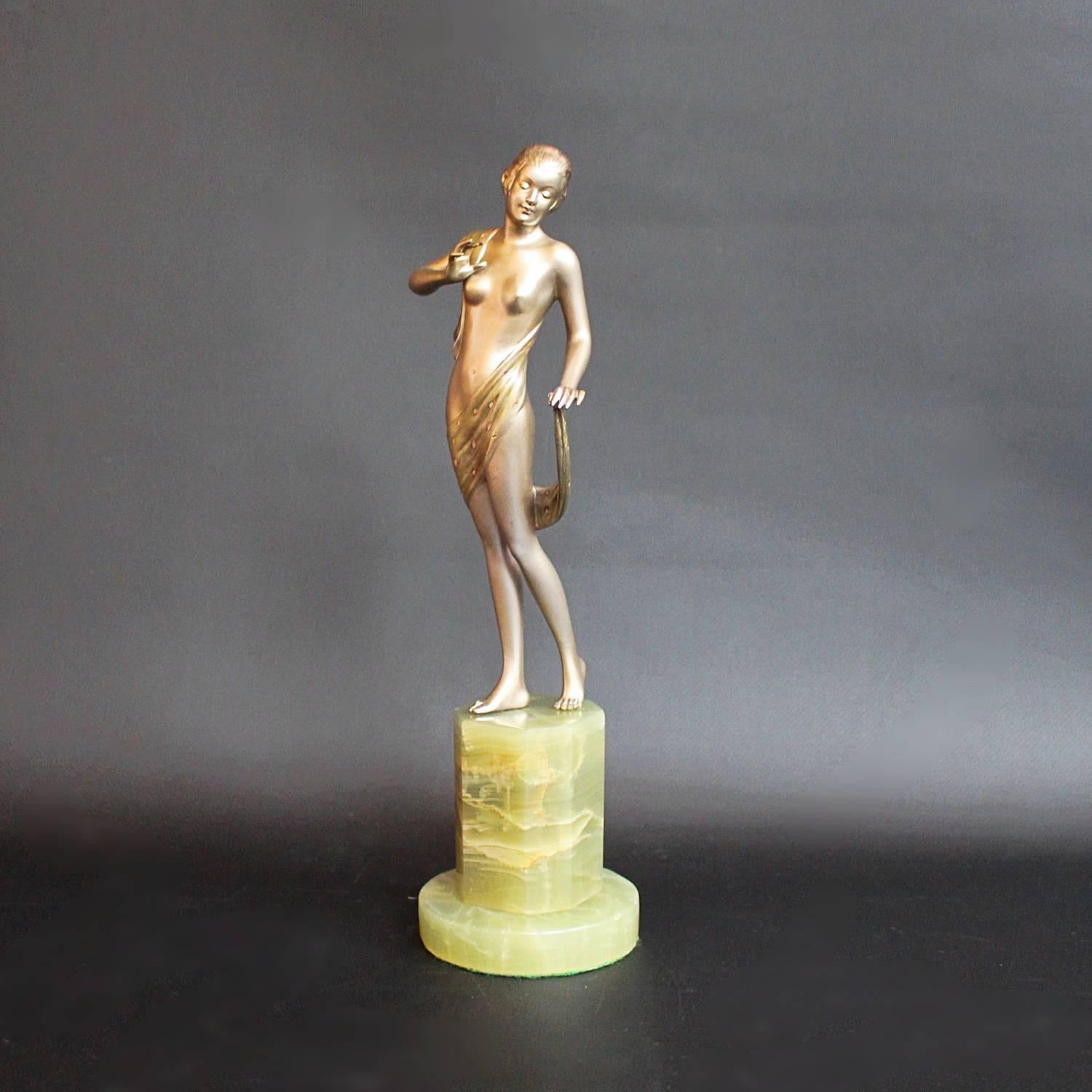 Art Deco Scarf Dancer In Excellent Condition In Forest Row, East Sussex