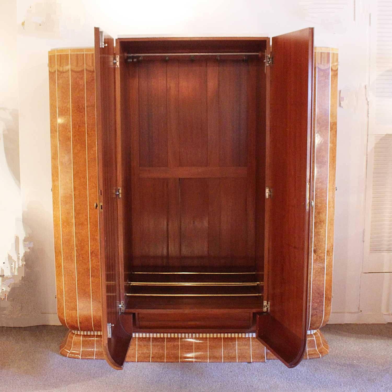 Art Deco Wardrobe In Excellent Condition In Forest Row, East Sussex
