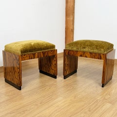 Une paire de tabourets Art déco, d'origine italienne, vers 1925