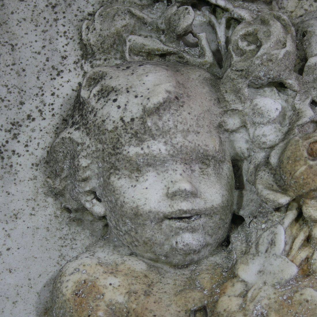 French Early 19th Century Marble Panel with an Angel, Putti 3