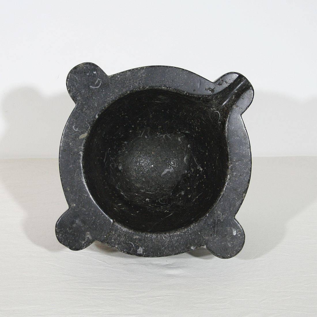 19th Century French Black Marble Mortar In Fair Condition In Buisson, FR