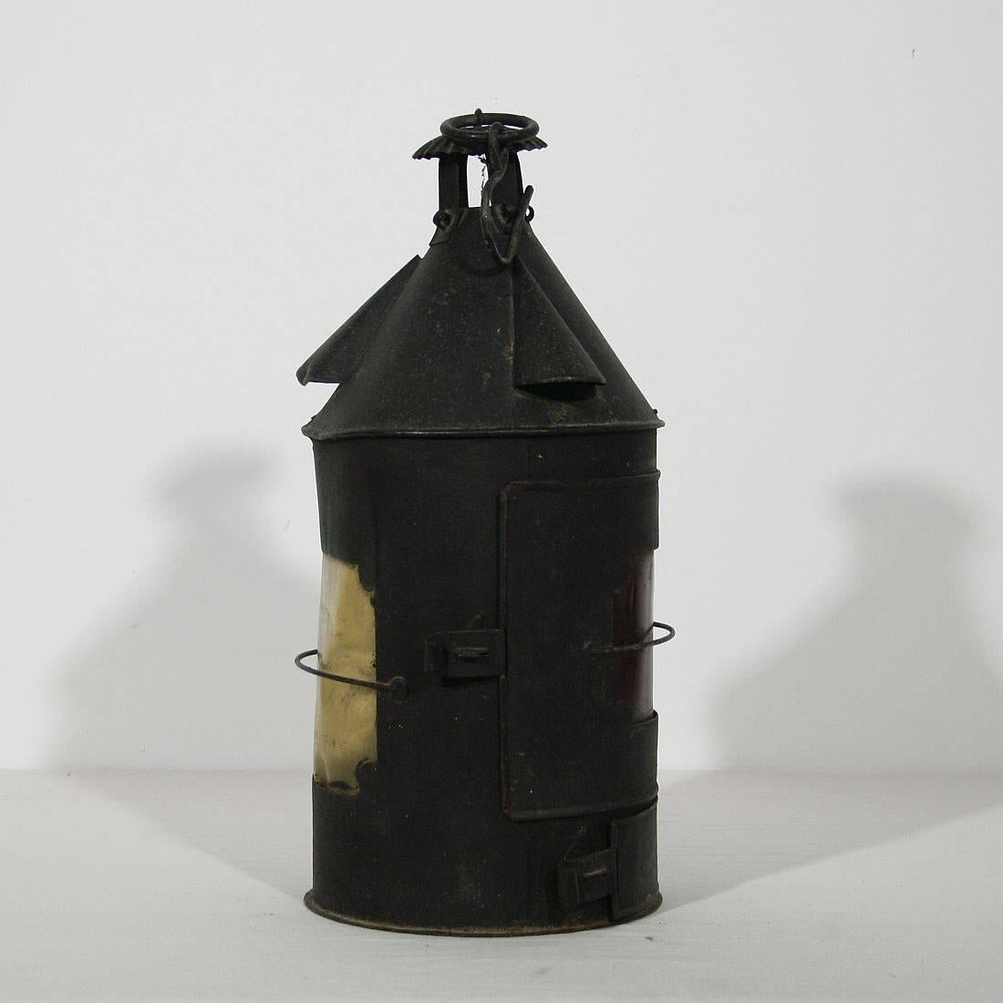 French, 19th Century Metal Lantern In Good Condition In Buisson, FR