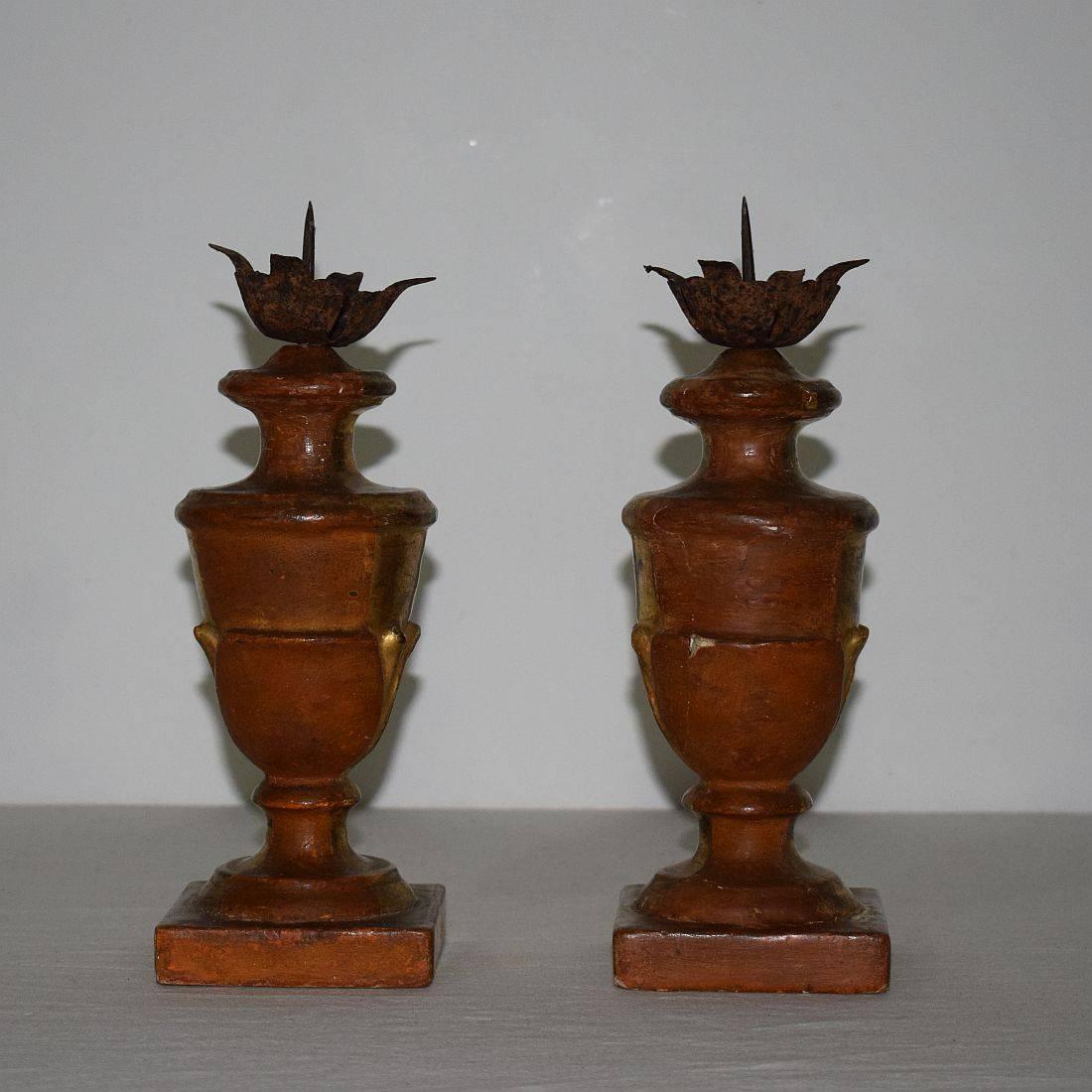 Carved Couple of Late 18th Century Italian Neoclassical Giltwood Candlesticks