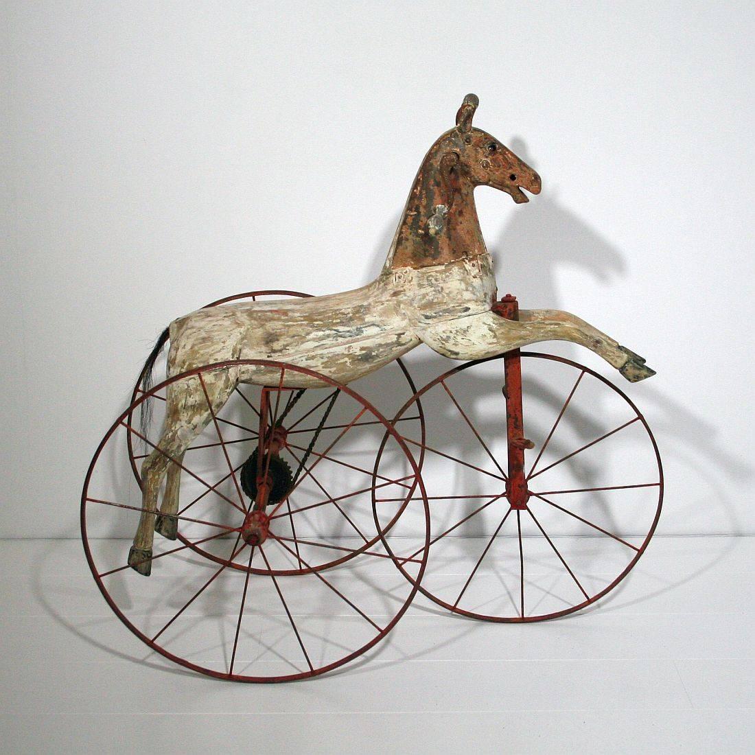 Late 19th Century French Tricycle Horse In Good Condition In Buisson, FR