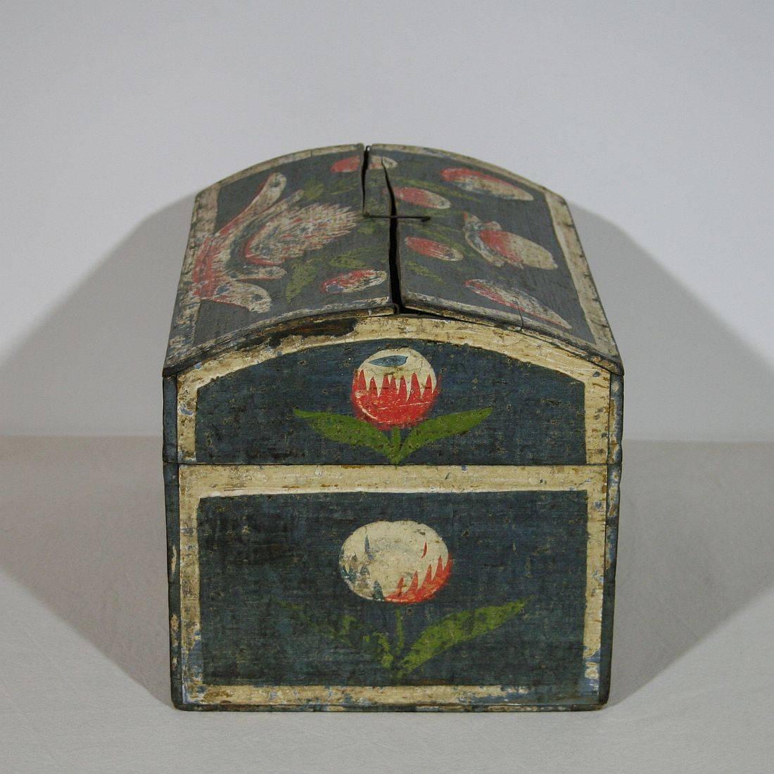 18th Century French Folk Art Weddingbox from Normandy In Good Condition In Buisson, FR