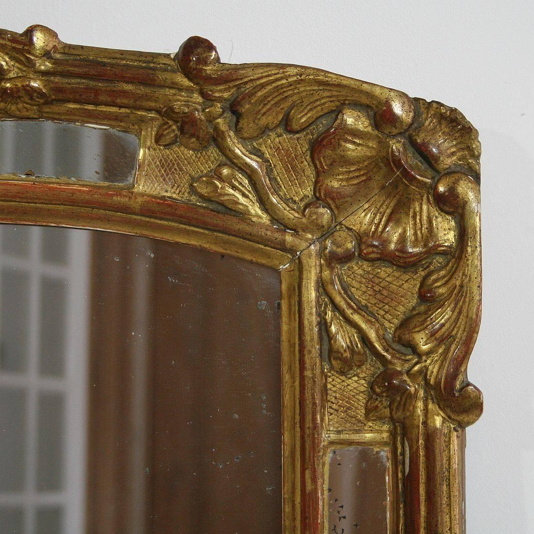 19th Century French Louis XV Baroque Style Giltwood Mirror In Good Condition In Buisson, FR