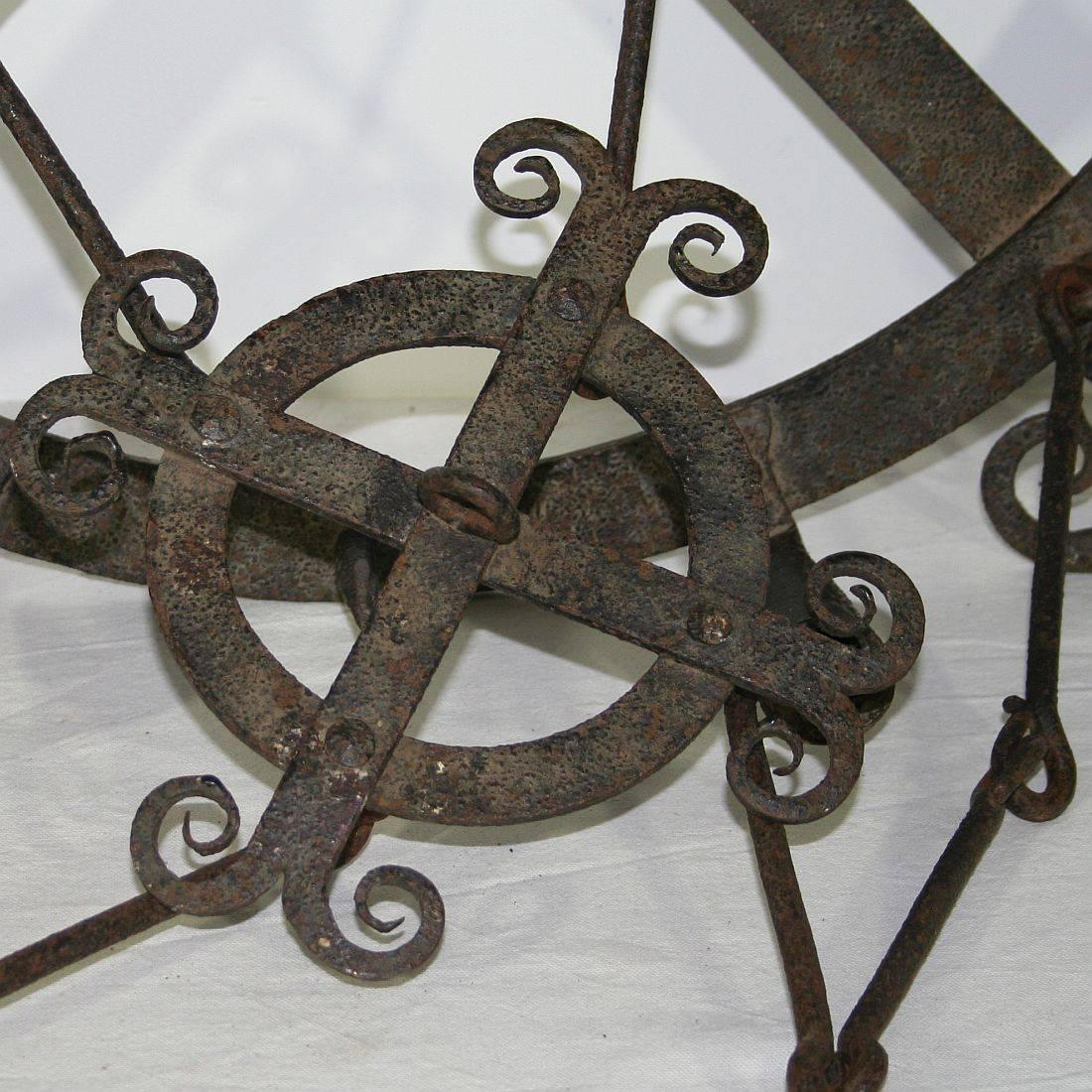 Spanish 17th-18th Century Hand-Forged Iron Chandelier 1
