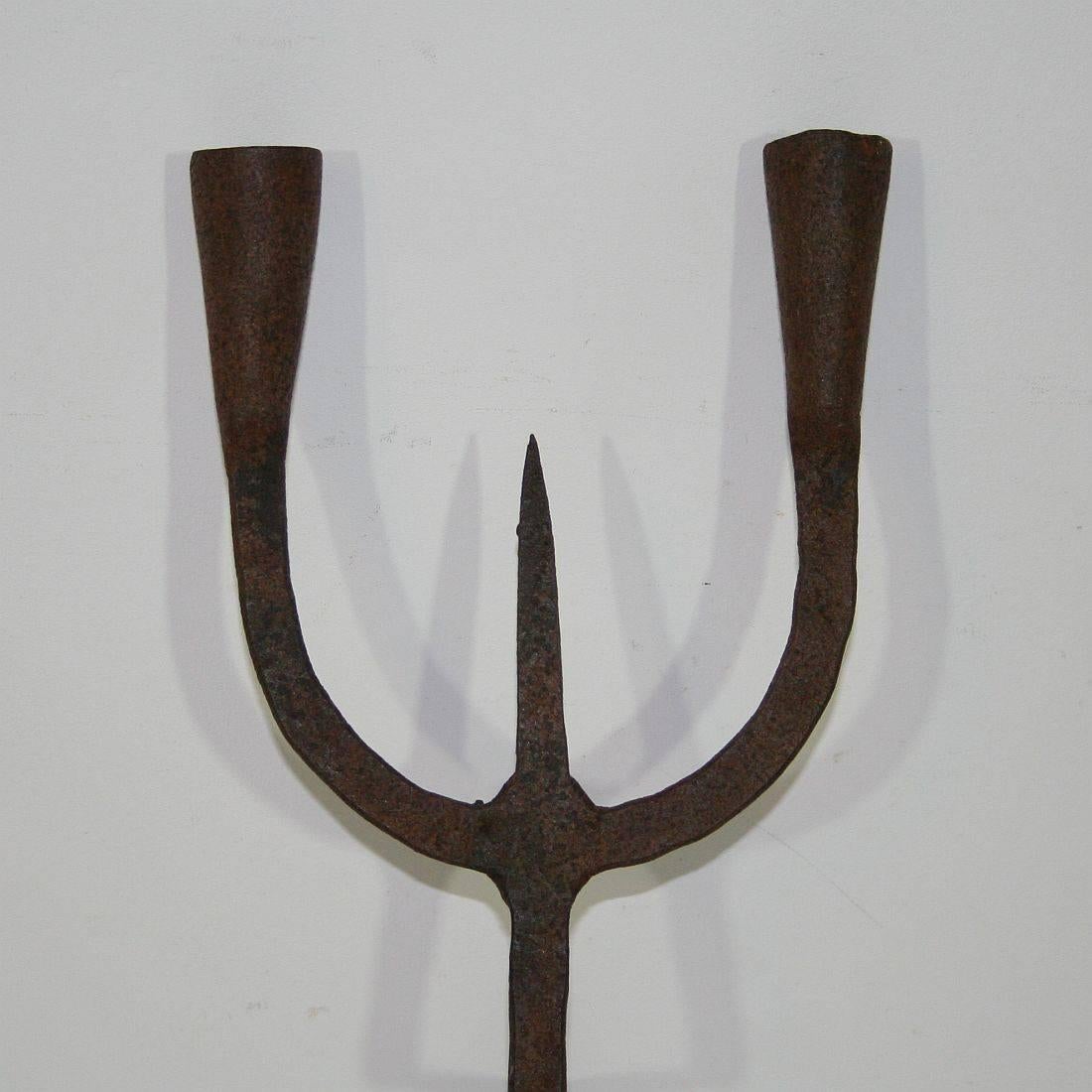 Unique pair of 18th century hand-forged iron wall candleholders. Easy to attach at your wall
Spain 18th century. Weathered but very good condition.