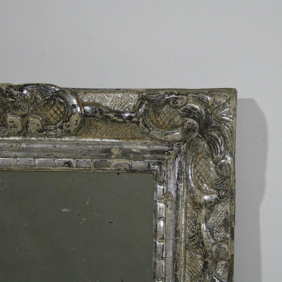 Small French, 18th Century, Louis XV Mirror In Fair Condition In Buisson, FR